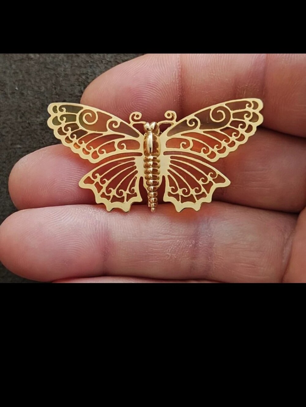 1970s Avon Luminous Wings Butterfly Gold Tone Filigree Brooch Pin.